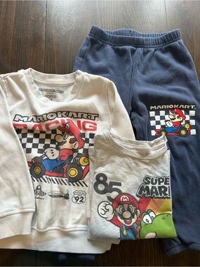 Super Mario Boys 3T Clothing Bundle Mario Kart Sweat Set + T-Shirt
